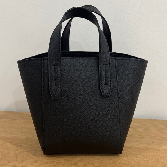 Uniqlo Mini Black Tote Bag - Picture 4 of 7